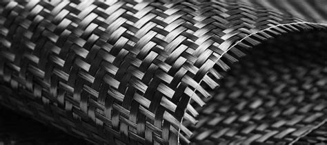  Reinforced Carbon Fiber: Giải Pháp Siêu Nhẹ Và Bền Bỉ Cho Các Ứng Dụng Không Gian!